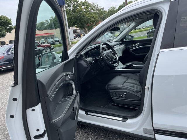 2024 Audi Q8 e-tron quattro Prestige