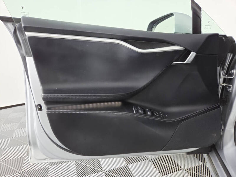 2017 Tesla Model S 75D