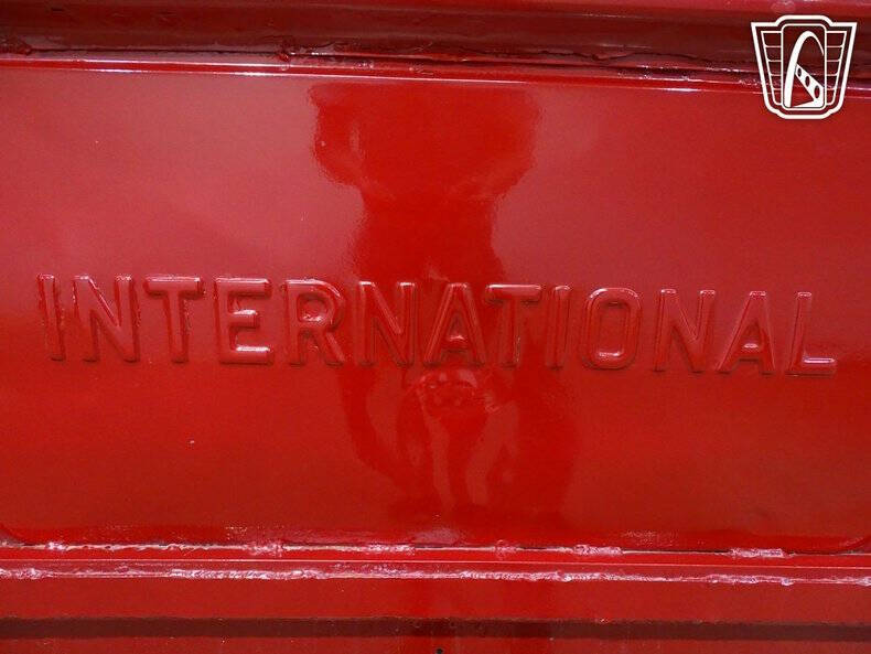 1952 International I-110