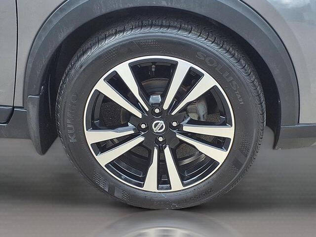 2019 Nissan Kicks SR