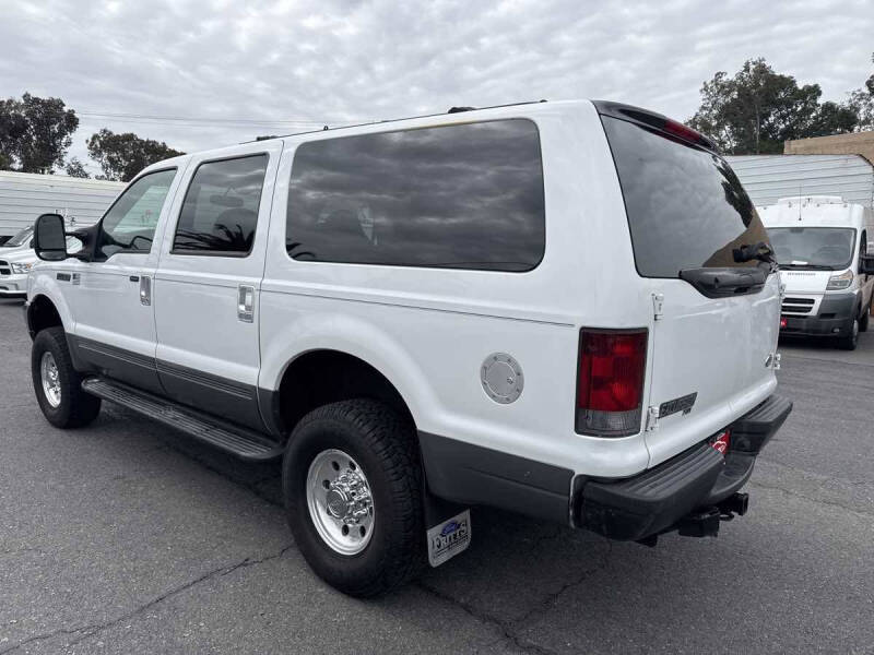 2003 Ford Excursion XLT