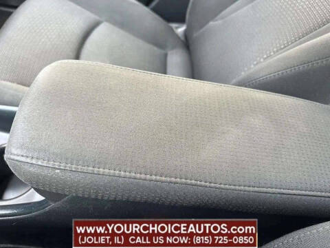 2022 Toyota Prius LE