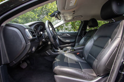 2017 Infiniti QX30 Luxury