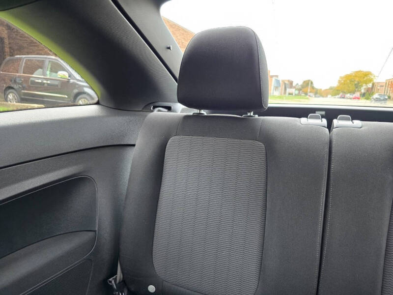 2014 Volkswagen Beetle 1.8T Entry PZEV