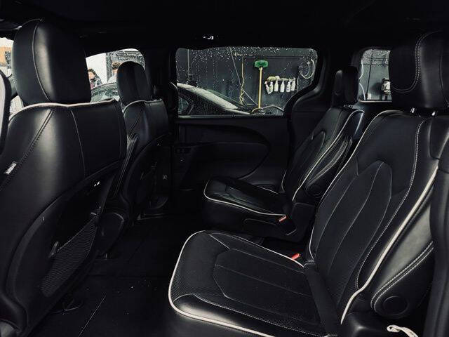 2025 Chrysler Pacifica Limited
