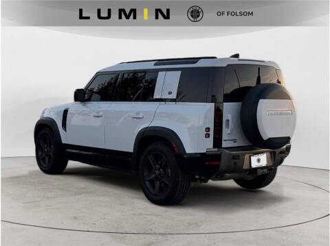 2022 Land Rover Defender 110 X-Dynamic SE