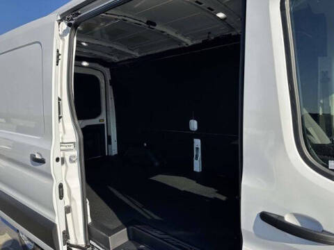 2025 Ford Transit 250