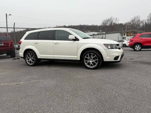2016 Dodge Journey R/T's photo