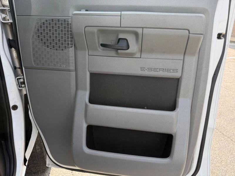 2012 Ford E-Series E-250