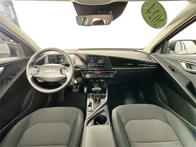 2024 Kia Niro LX