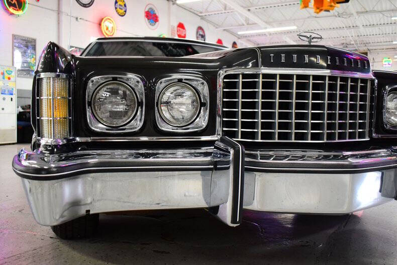 1976 Ford Thunderbird