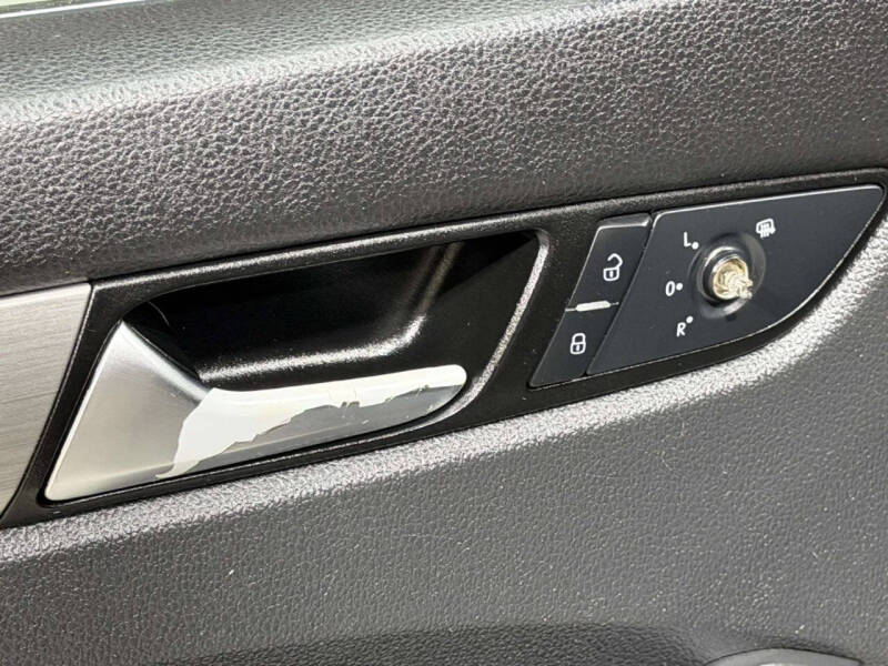 2015 Volkswagen Passat 1.8T SE