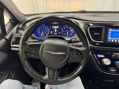 2020 Chrysler Pacifica Touring