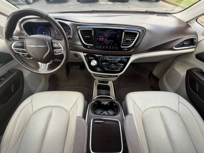 2019 Chrysler Pacifica Touring L Plus