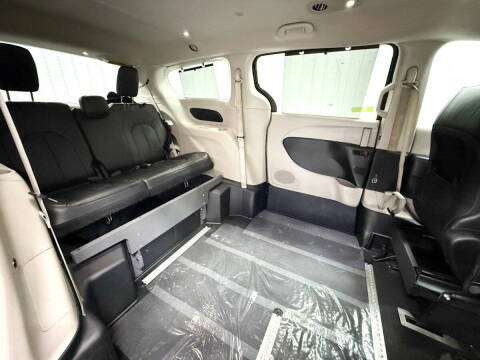 2019 Chrysler Pacifica Touring L