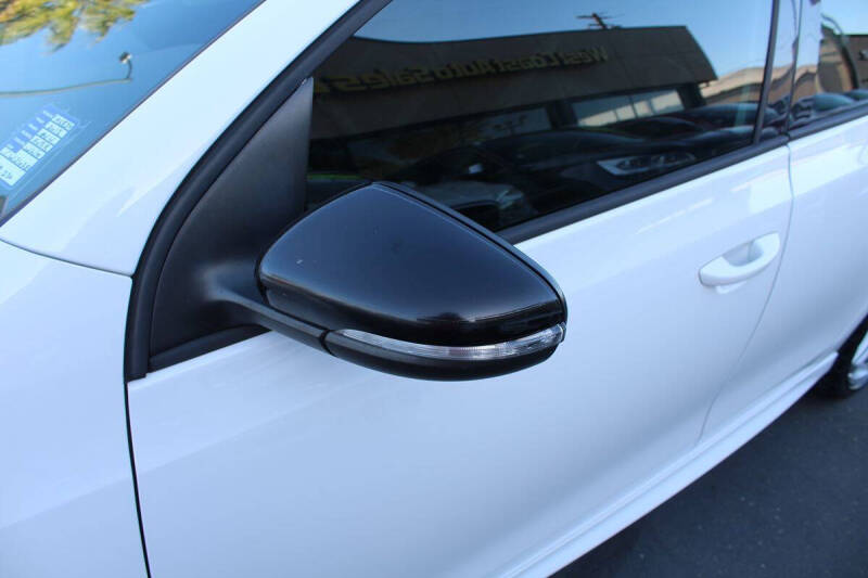 2012 Volkswagen Golf R