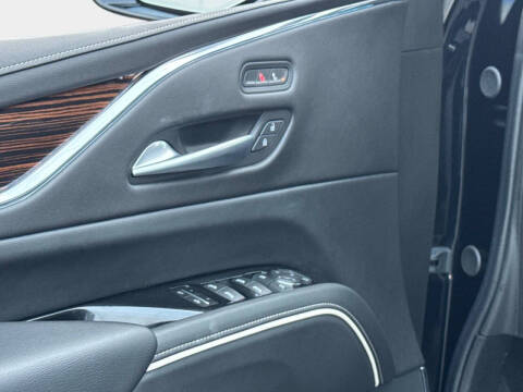2024 Cadillac Escalade Luxury