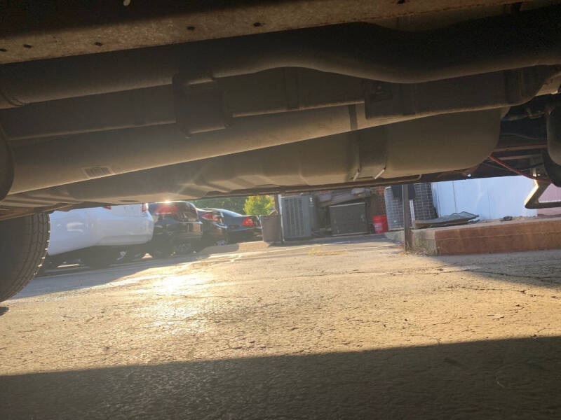 2005 Ford E-Series E-350 SD XLT