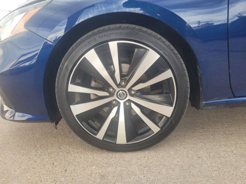 2019 Nissan Altima 2.5 SR