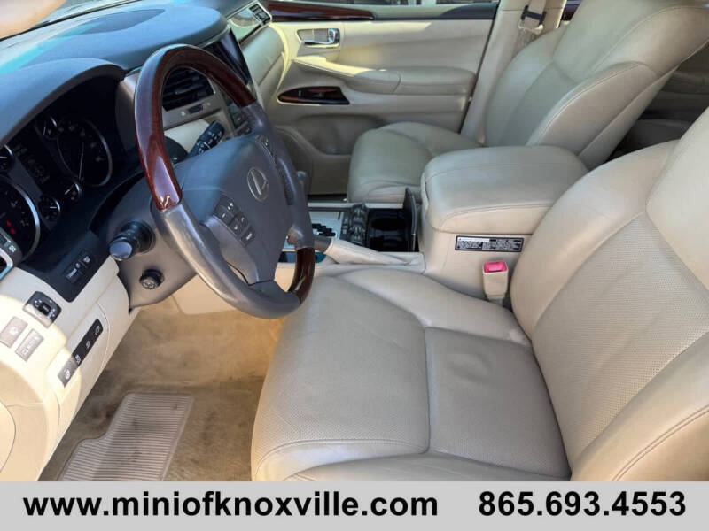 2014 Lexus LX 570