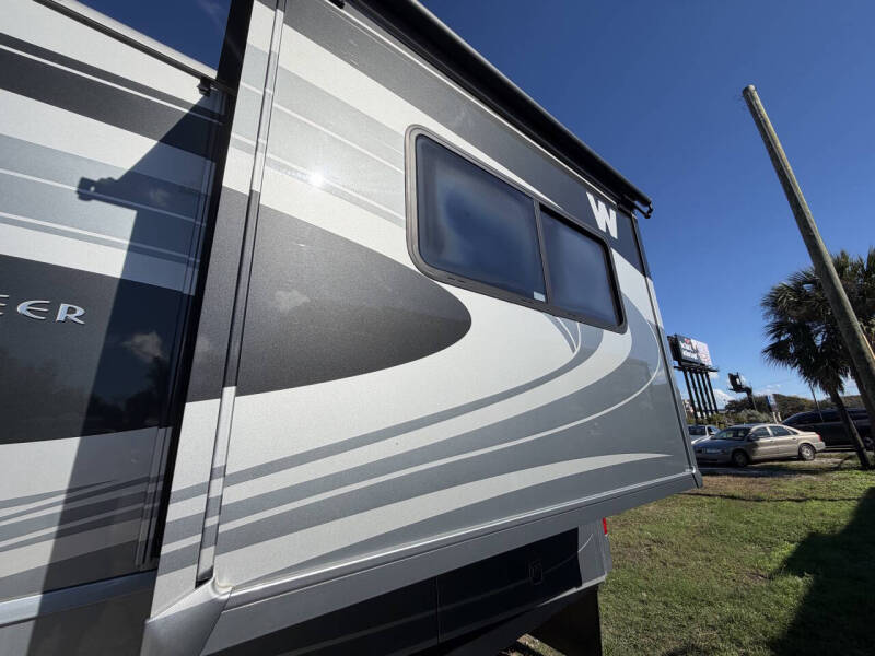2014 Winnebago SIGHTSEER