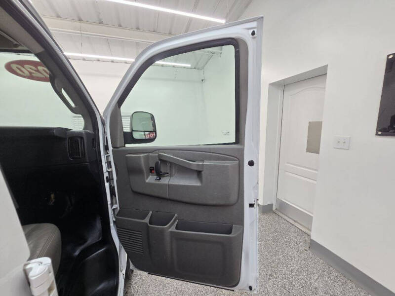 2020 Chevrolet Express 2500