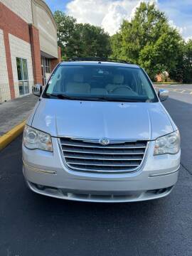 2008 Chrysler Town and Country for sale at Dalia Motors LLC in Winder GA