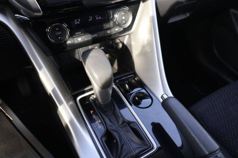 2019 Mitsubishi Eclipse Cross ES
