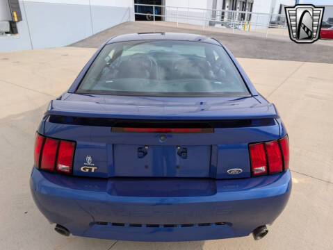 2003 Ford Mustang
