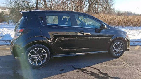 2019 Chevrolet Sonic LT Auto