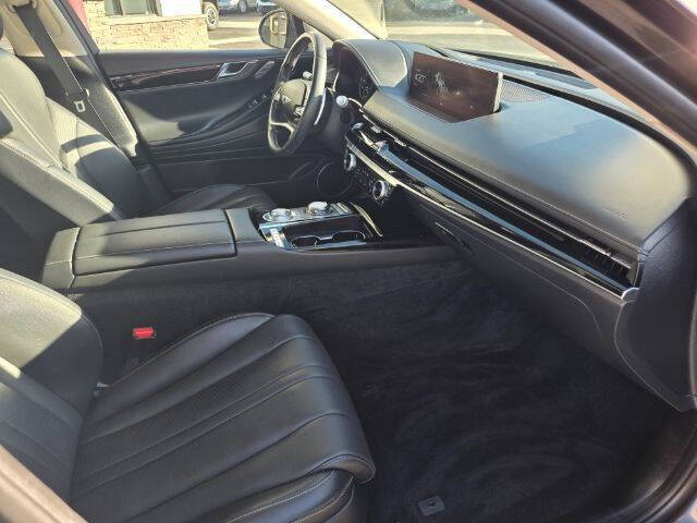2023 Genesis G80