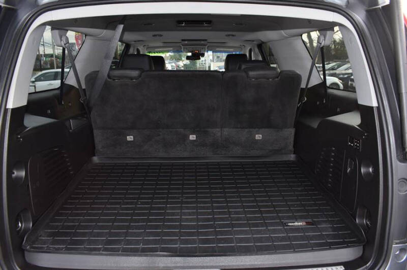 2018 Cadillac Escalade ESV Luxury