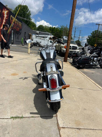 2019 Harley-Davidson Deluxe FLDE