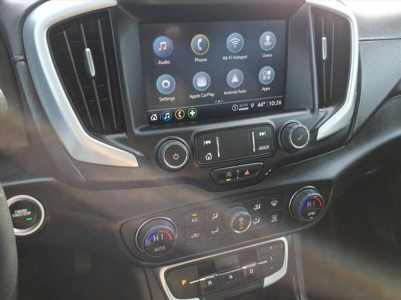 2023 GMC Terrain SLT