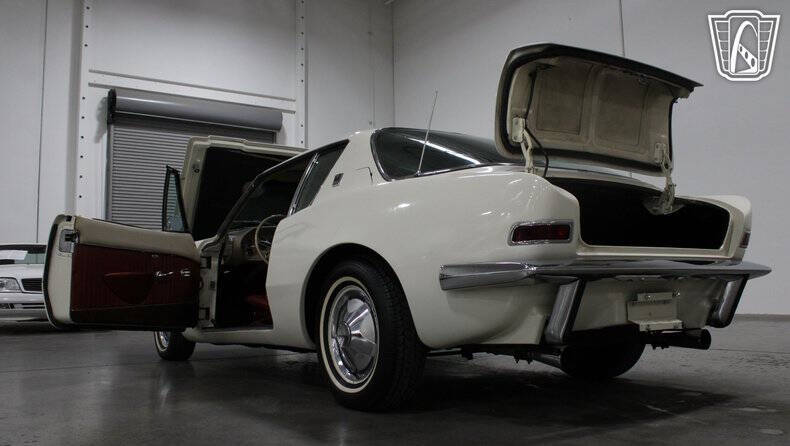 1964 Studebaker Avanti