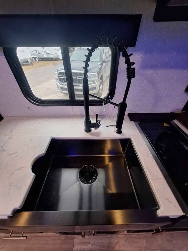 2021 Forest River Cherokee Grey Wolf 28DT