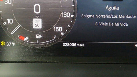 2024 Land Rover Defender 110 P400 X-Dynamic SE