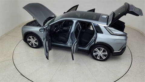 2024 Cadillac LYRIQ Tech