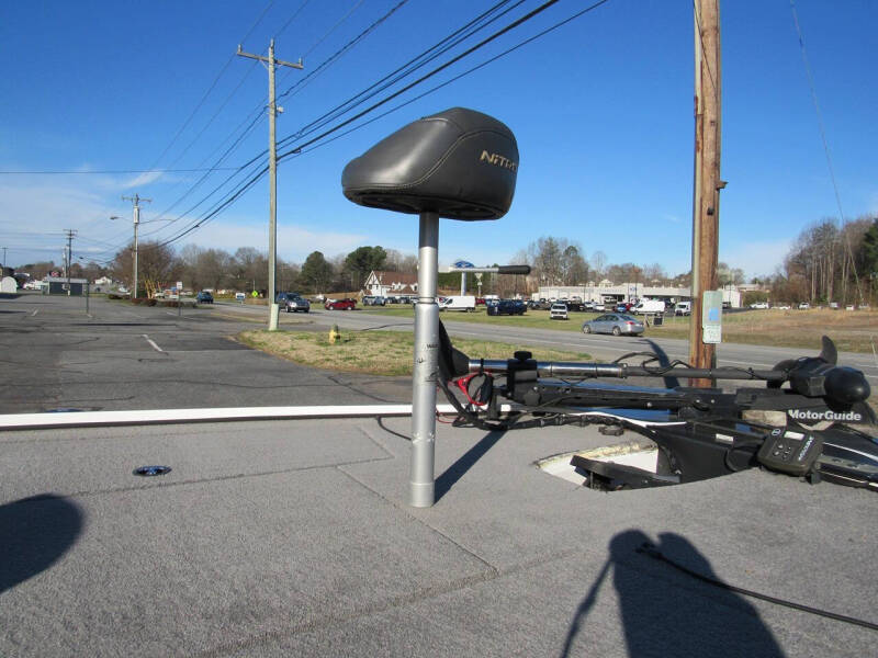 2017 Nitro Z19