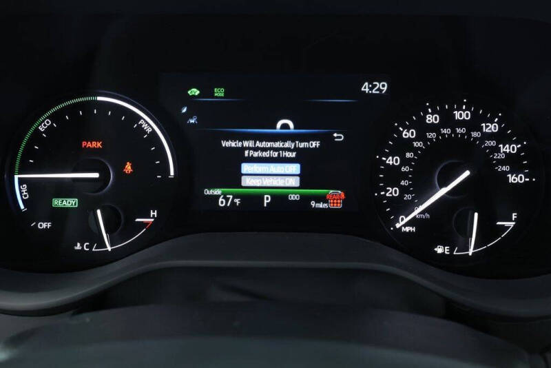 2025 Toyota Sienna LE 8-Passenger