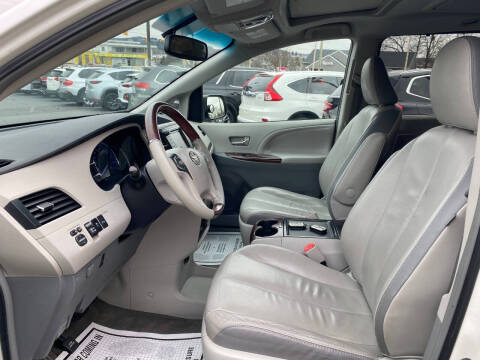 2012 Toyota Sienna Limited 7-Passenger