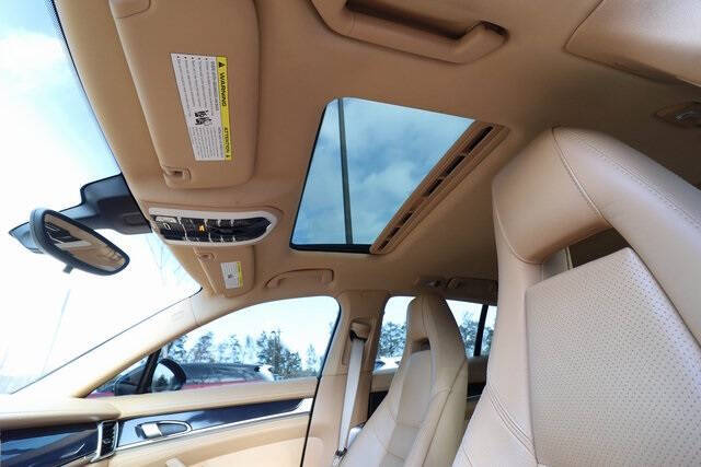 2012 Porsche Panamera 4