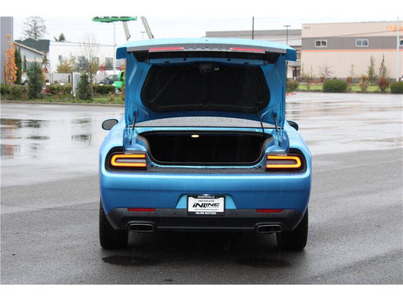 2015 Dodge Challenger SXT Plus