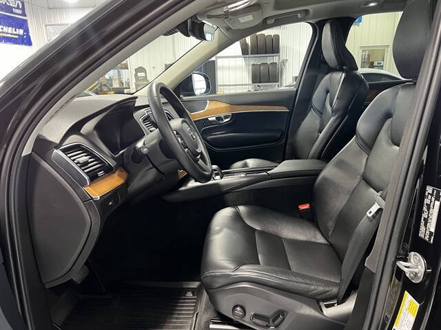 2023 Volvo XC90 B6 Plus Bright Theme 7P