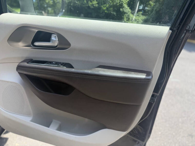 2017 Chrysler Pacifica Touring