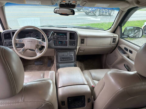 2003 GMC Yukon Denali