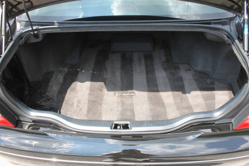 2004 Lexus LS 430
