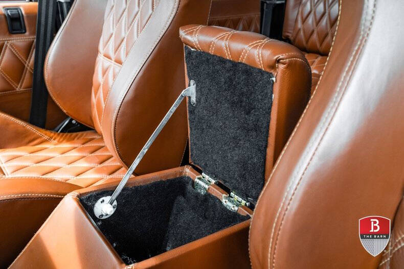 1987 Land Rover Defender