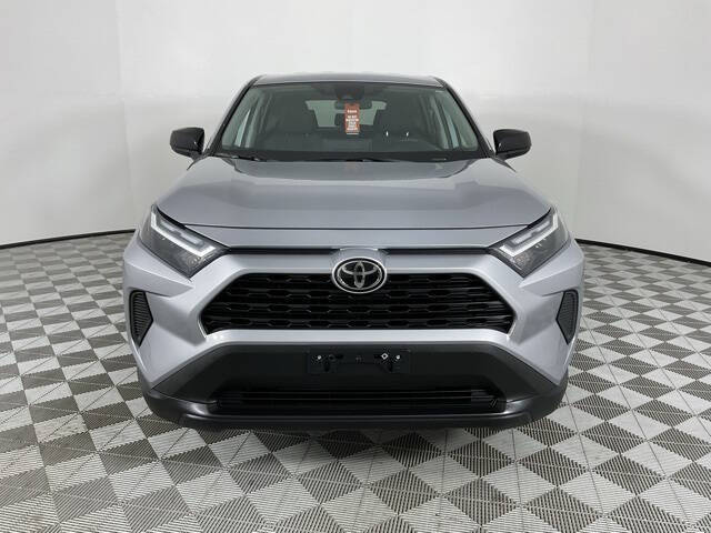 Used 2024 Toyota RAV4 LE with VIN 2T3H1RFV5RC263845 for sale in Peoria, AZ
