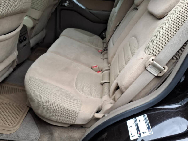 2011 Nissan Pathfinder SV
